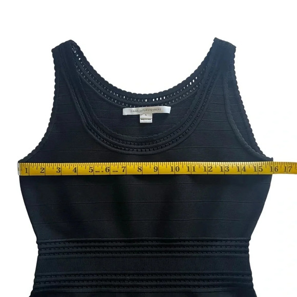 Diane von Furstenberg Perry Sleeveless Fit-and-Flare Dress - Picture 9 of 12